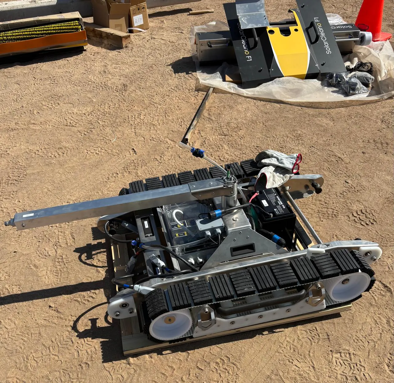 Detalle técnico del robot para limpieza de paneles fotovoltaicos