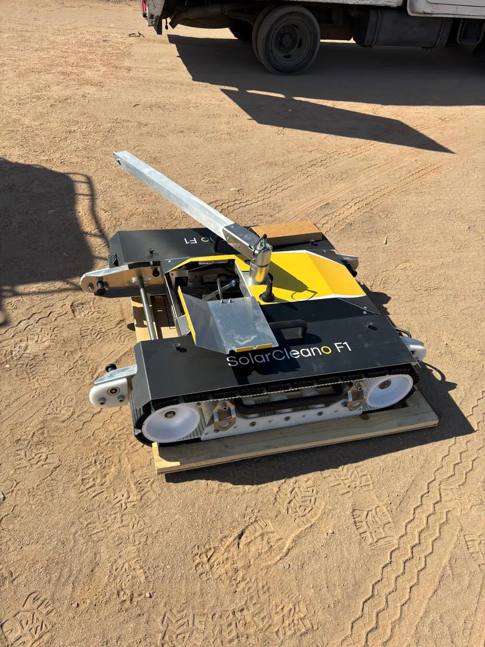 Equipo robotizado SolarCleano utilizado por ArbarSolar